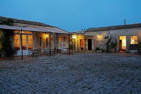 Casa Serrafiori Masseria Ciancio מראה חיצוני תמונה